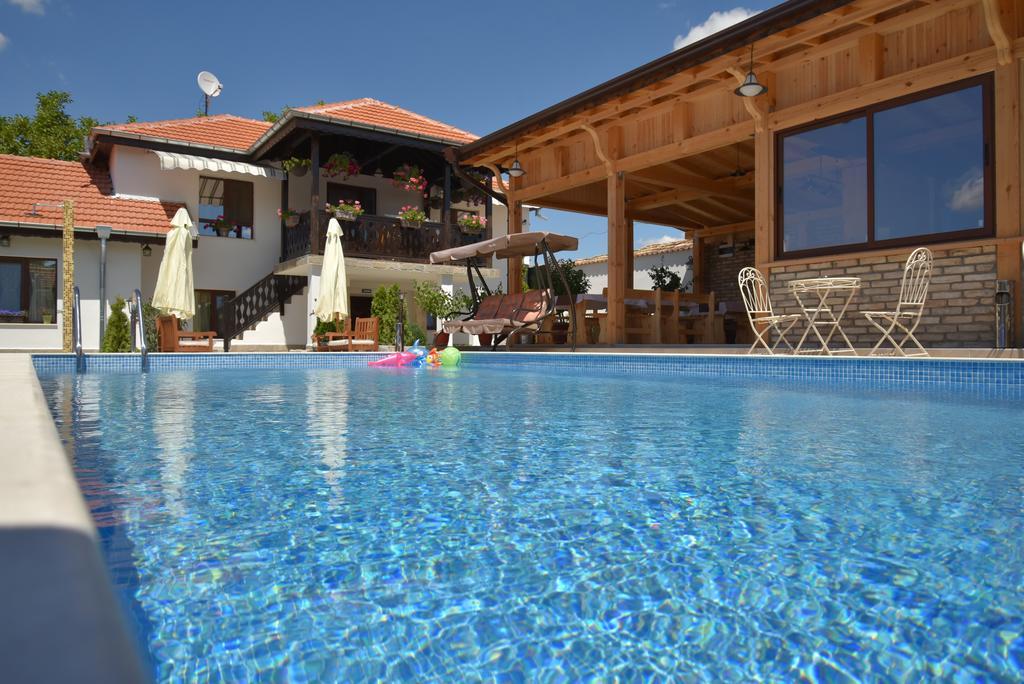 Guest House Zlateya Madara Exterior foto