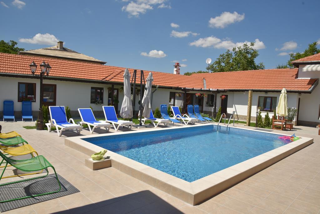 Guest House Zlateya Madara Exterior foto